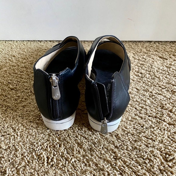 Adrienne Vittadini Sport Black Platform Sandals - Picture 5 of 10